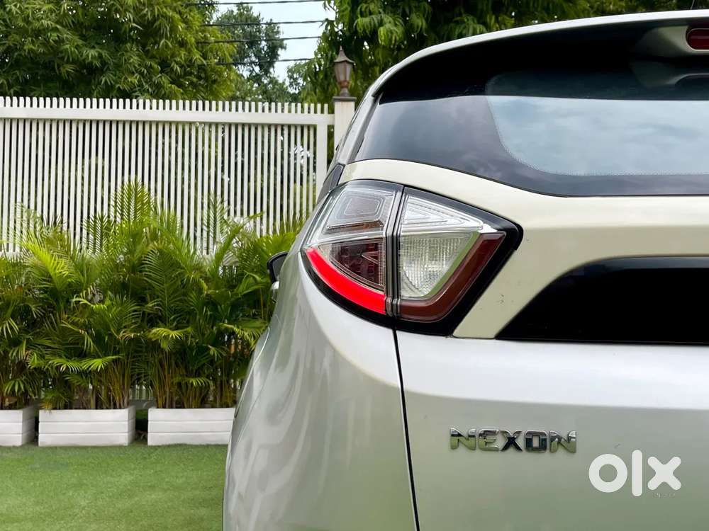 Tata Nexon 1.2 Revotron Xm, 2018, Petrol