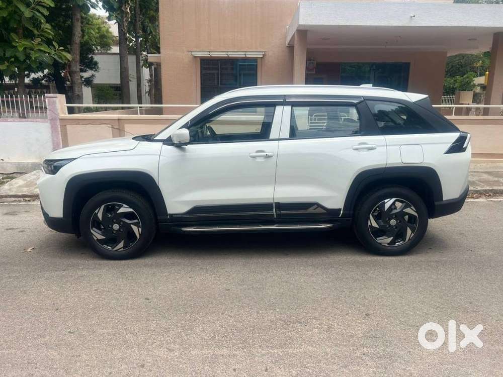 Maruti Suzuki Victoris Others, 2025, Petrol