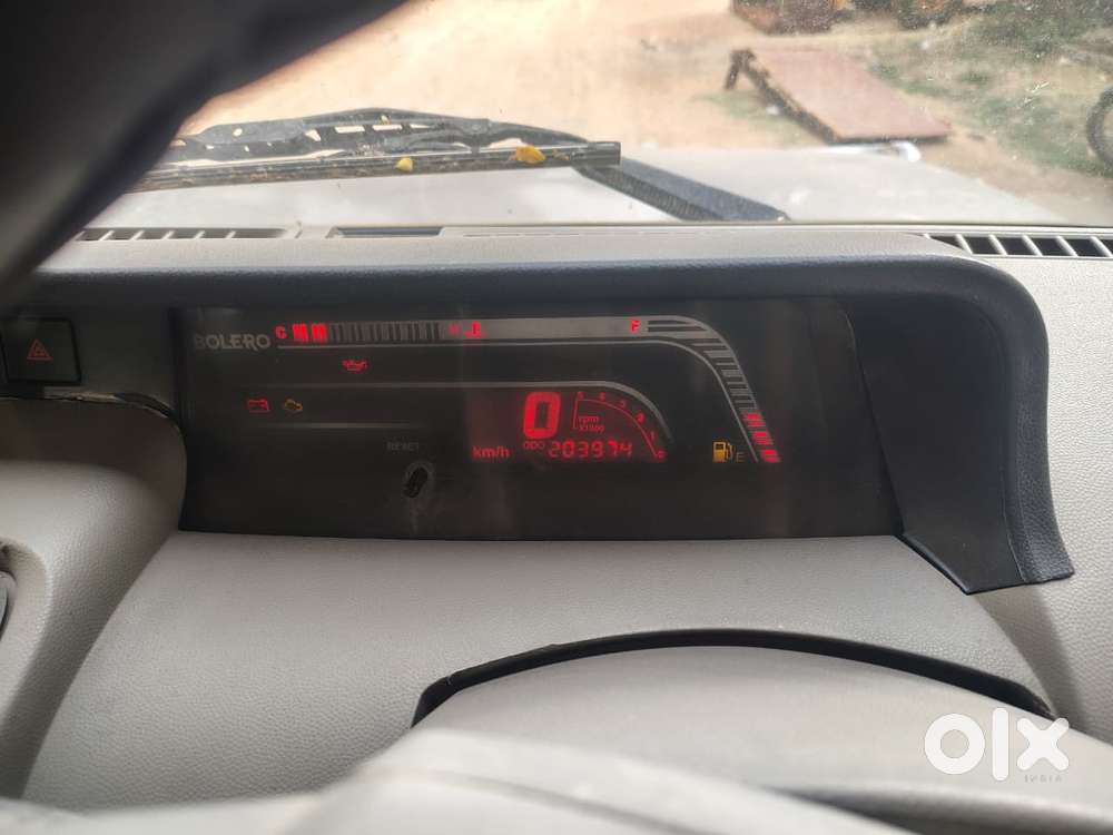 Mahindra Bolero Sle, 2013, Petrol