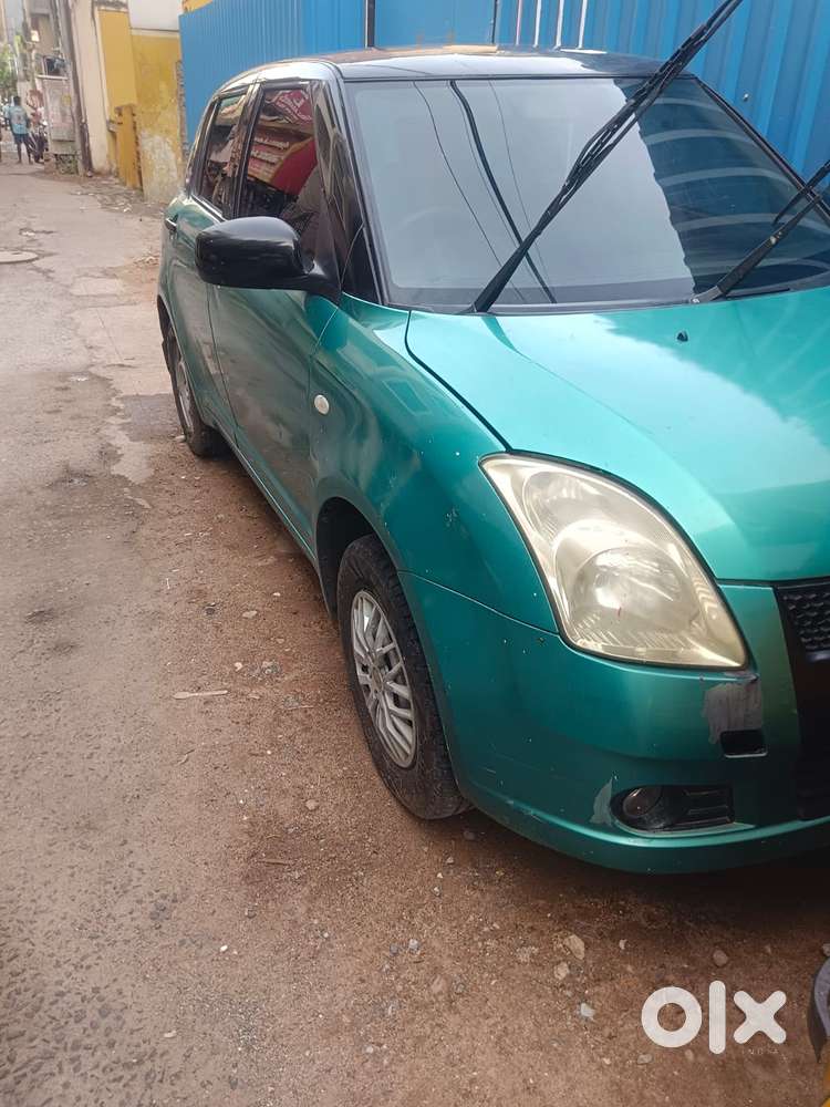 Maruti Suzuki Swift Vxi + Manual, 2006, Petrol