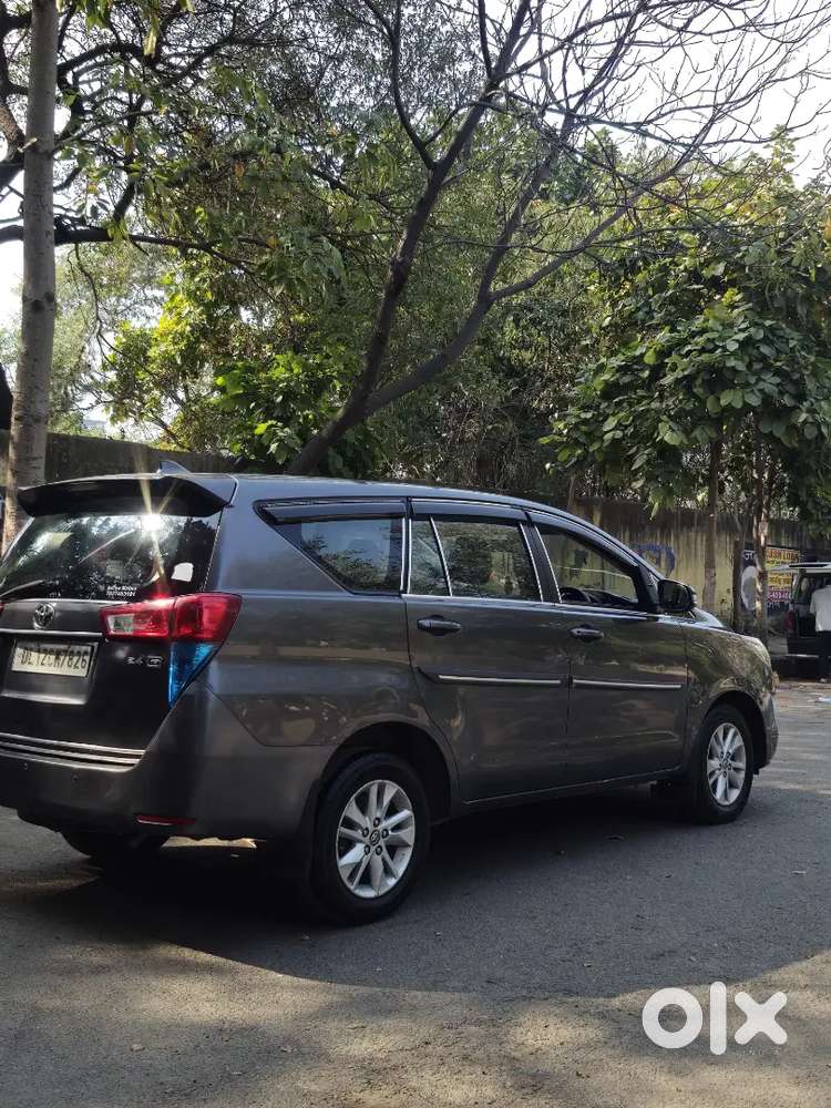 Toyota Innova Crysta 2018 Diesel Well Maintained
