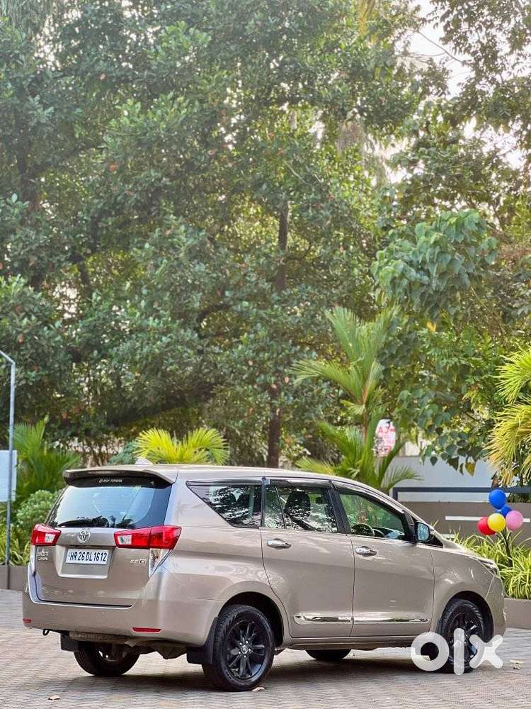 Toyota Innova Crysta 2.8 Gx At 8s, 2018, Diesel