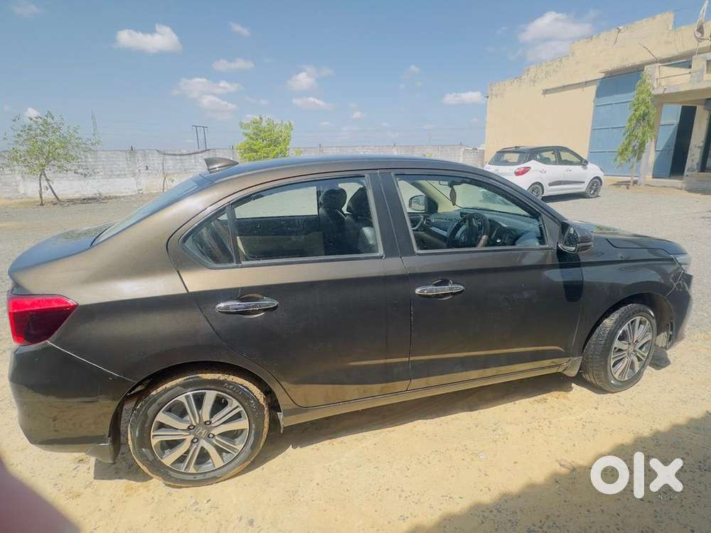 Honda Amaze 2nd Gen 2024 Petrol + Cng Well Maintained