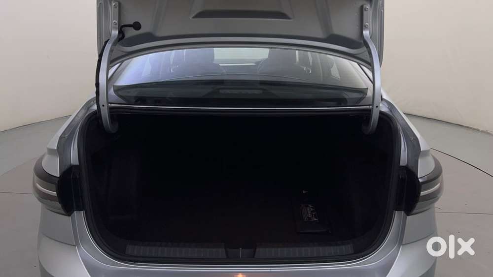 Volkswagen Virtus 1.0 Topline Tsi, 2022, Petrol
