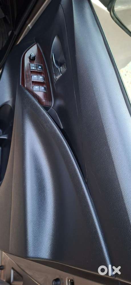 Toyota Innova Crysta 2.8 Gx At, 2017, Diesel