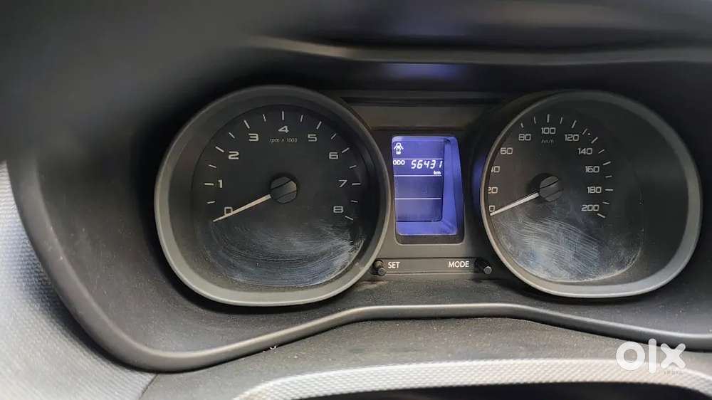 (direct Owner)nexon Petrol Brand New Tyres, Battery & Recently Servic