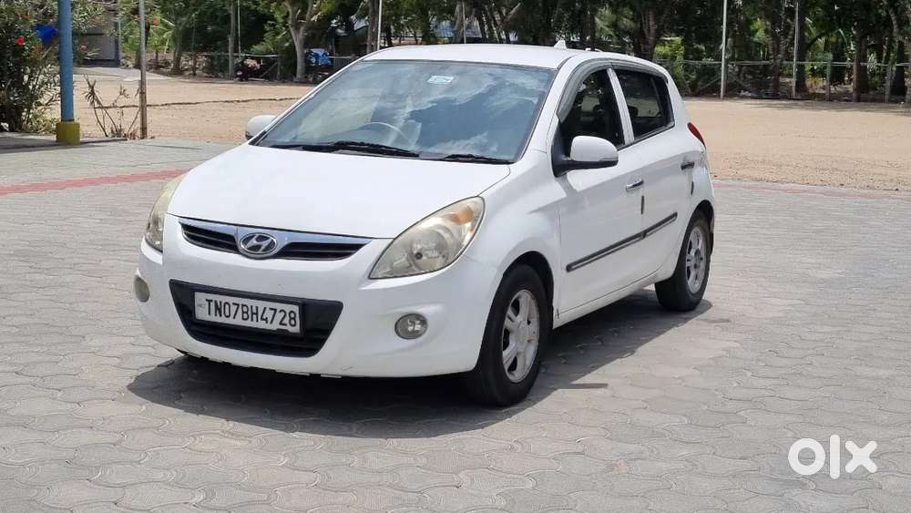 Hyundai I20 Asta 2010 Lpg Automatic