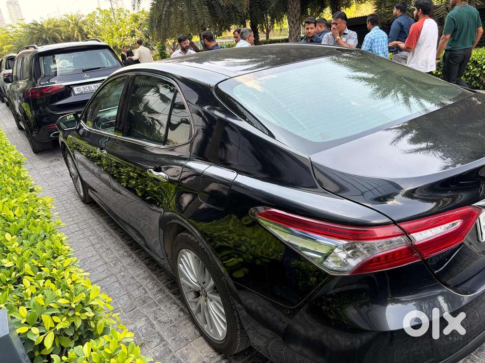 Toyota Camry Hybrid, 2019
