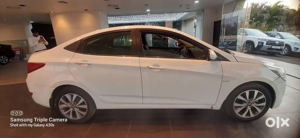 Hyundai Verna 1.6 Vtvt Sx, 2016, Petrol