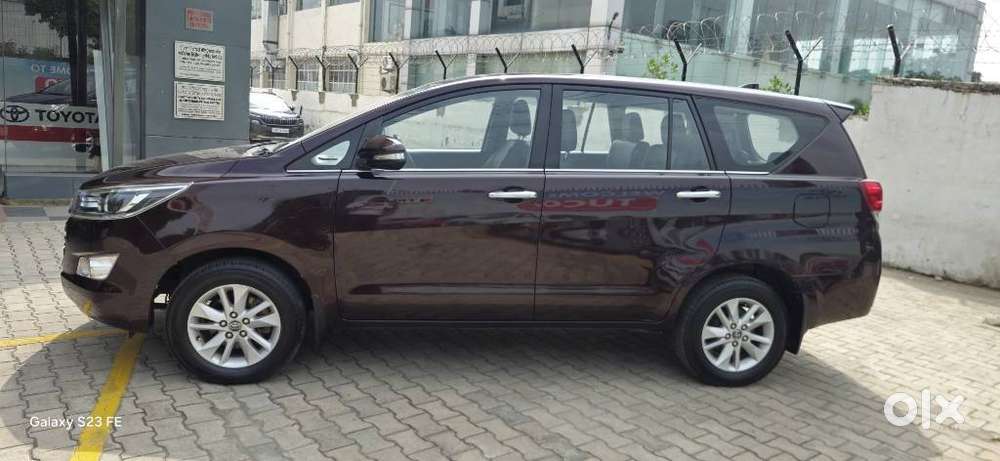 Toyota Innova Crysta 2.4 V, 2017, Diesel