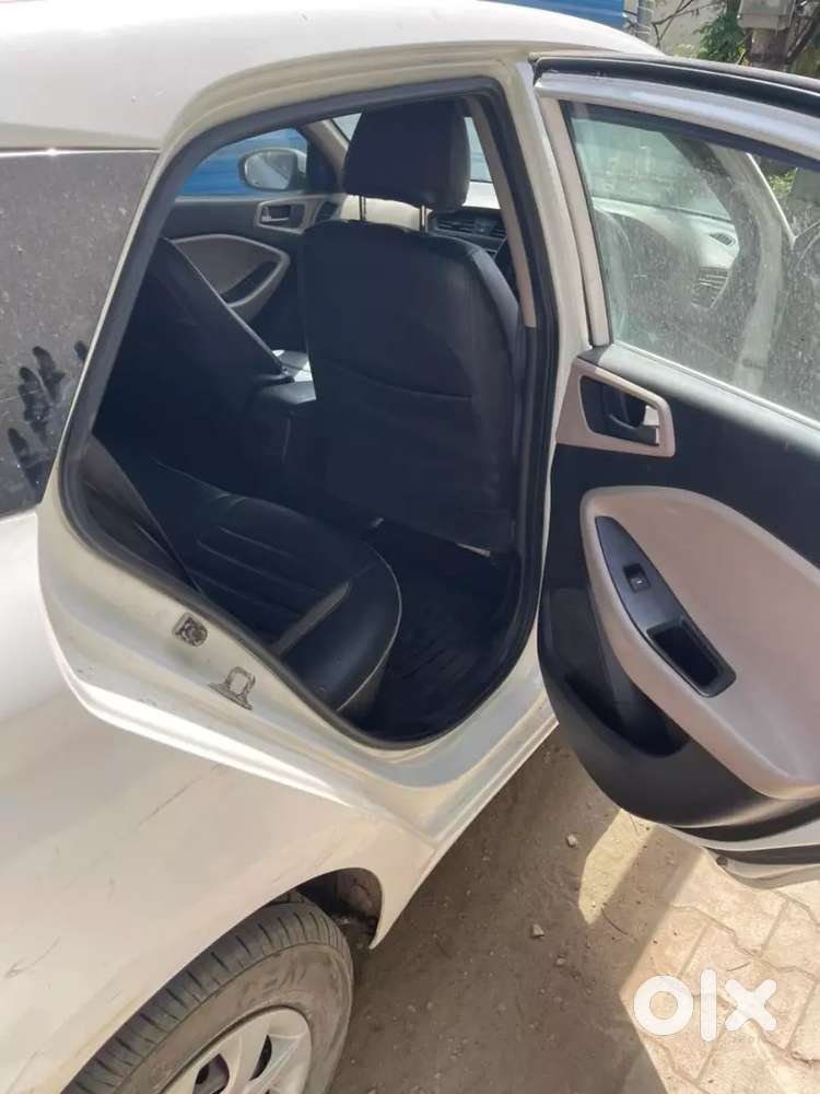 Hyundai I20 2017 Petrol 80000 Km Driven Nyc Car