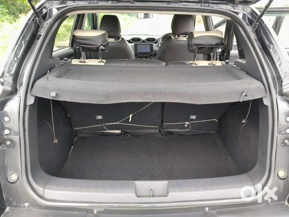 Nissan Magnite 1.0 Xv Premium, 2021, Petrol