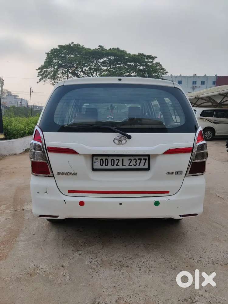 Toyota Innova 2.5g  Diesel 255000 Km Driven