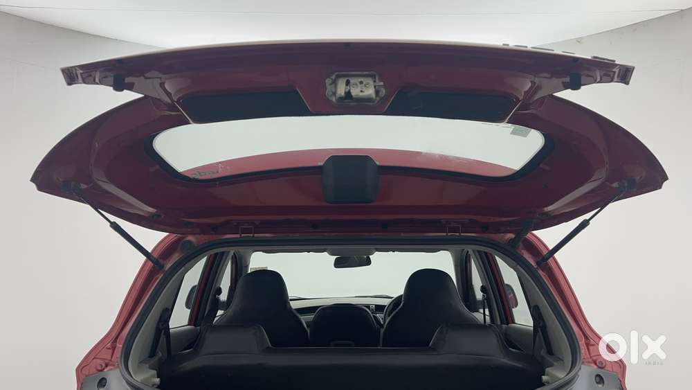 Mahindra Kuv 100 2016-2017 Mfalcon G80 K2, 2017, Petrol