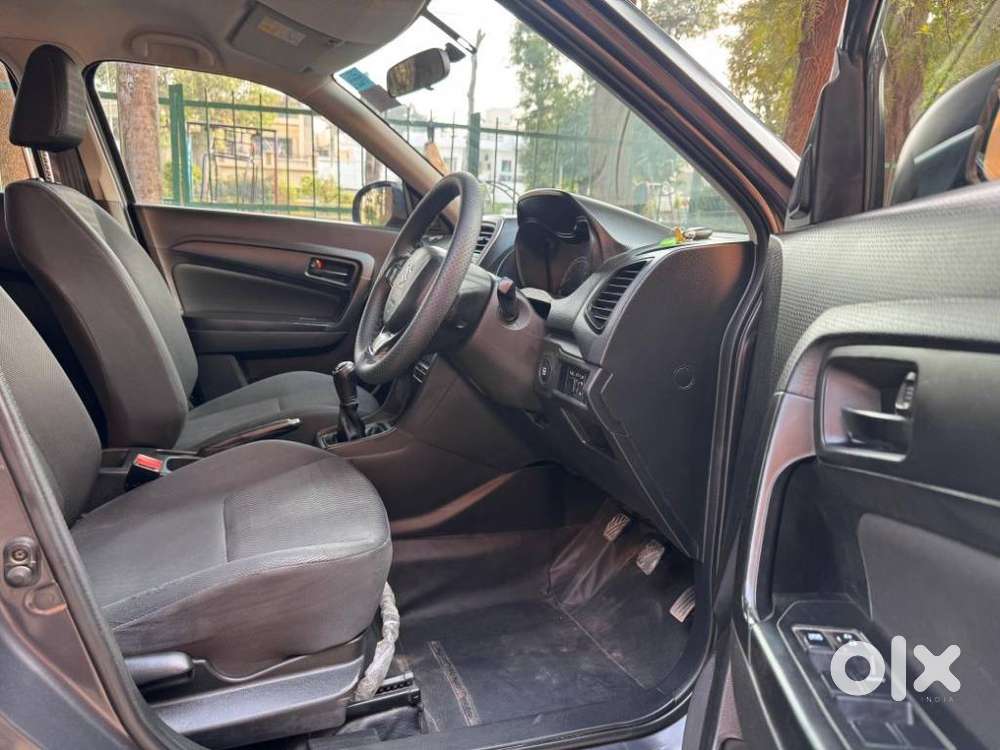 Maruti Suzuki Brezza 1.5 Vxi Smart Hybrid, 2021, Petrol