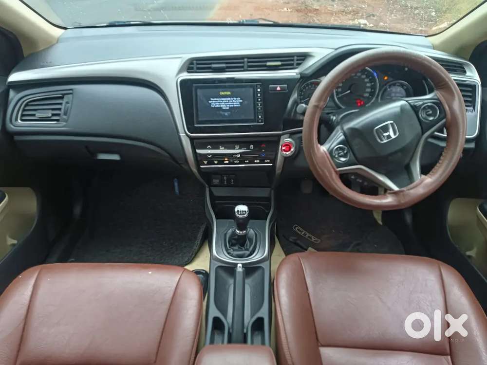 Honda City 1.5 V 2022 Excellent Condition