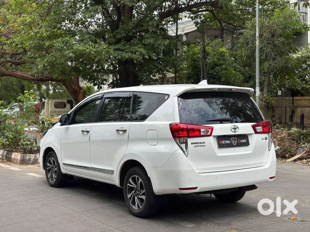 Toyota Innova Crysta 2.4 Gx Limited Edition At 7 Str, 2022, Diesel