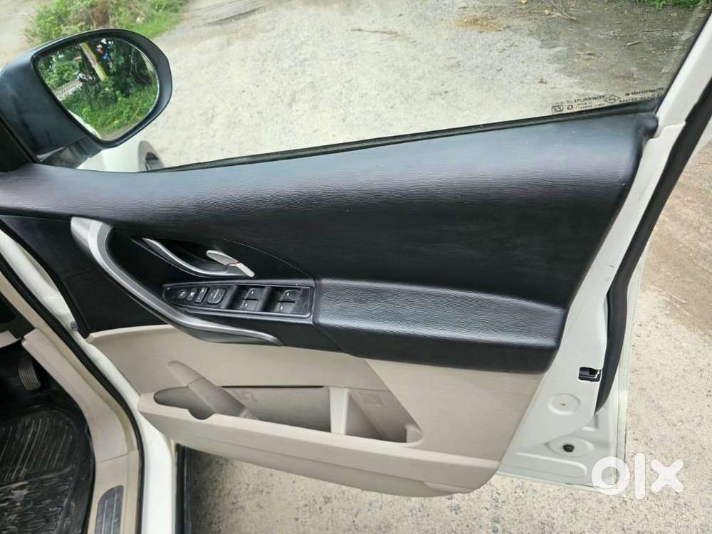 Mahindra Xuv500 At W6 2wd, 2017, Diesel