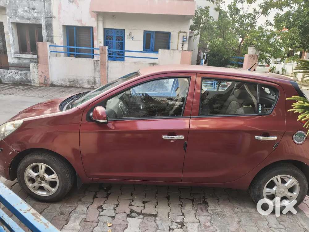 Hyundai I20 2011 Petrol 61330 Km Driven