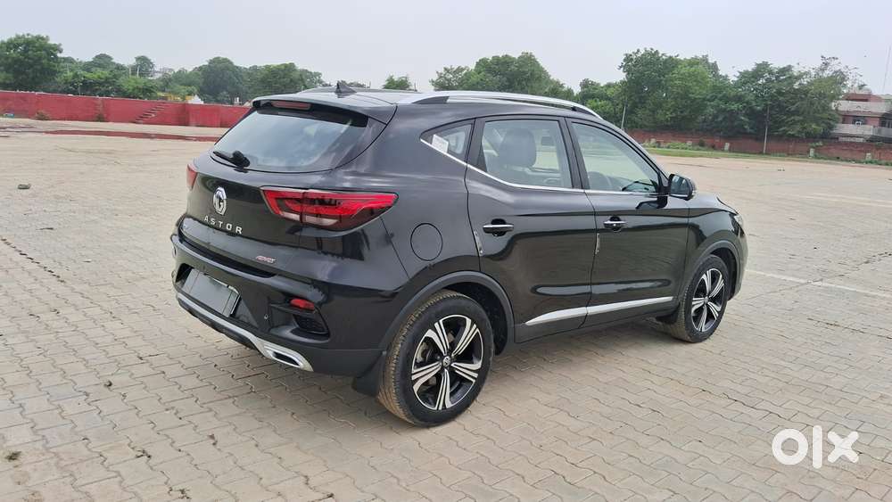 Mg Astor 1.5 Savvy Cvt S Red, 2022