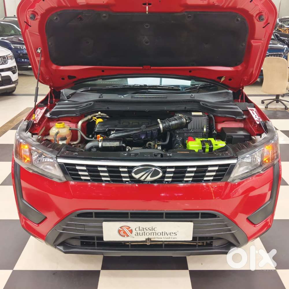 Mahindra Xuv300 1.2 W6 Amt Petrol, 2022, Petrol
