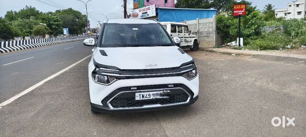 Kia Carens Prestige Petrol Manual 2023