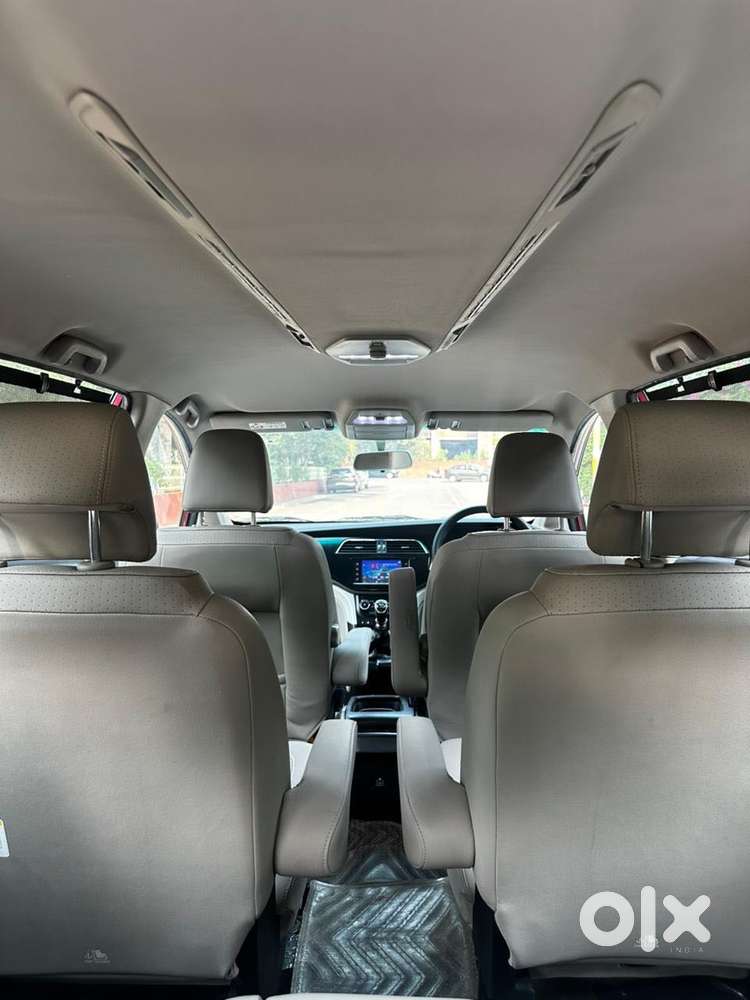 Mahindra Marazzo M8, 2018, Diesel