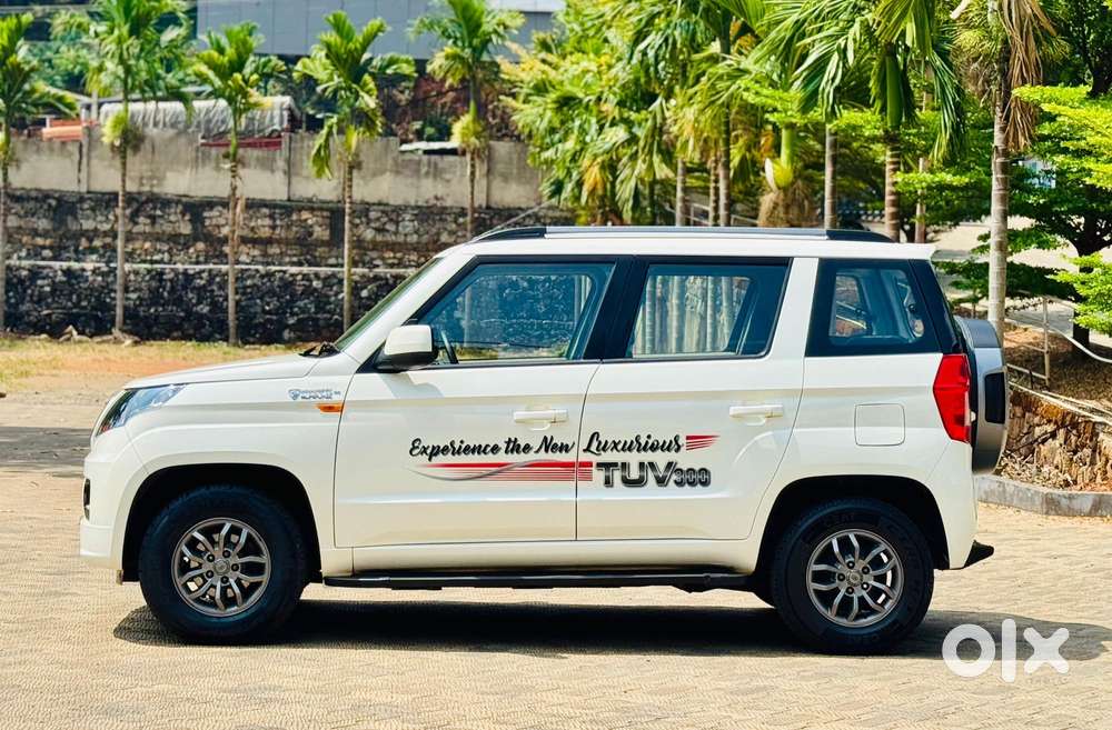 Mahindra Tuv 300 T10, 2018, Diesel