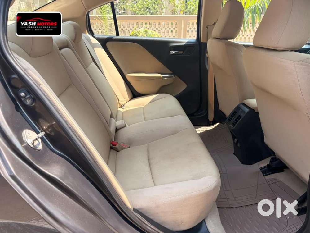 Honda City 1.5 V 4th Gen I-vtec Mt, 2016, Petrol