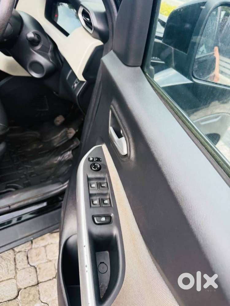 Nissan Magnite 1.0 Xv, 2021, Petrol