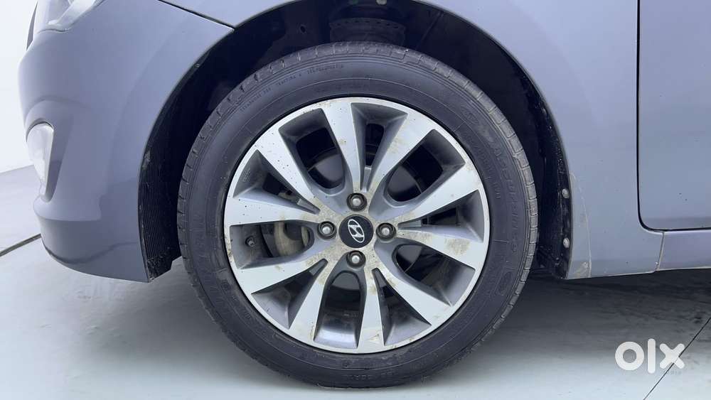 Hyundai Verna [ ] Fluidic 4s 1.6 Vtvt Sx, 2016, Cng & Hybrids