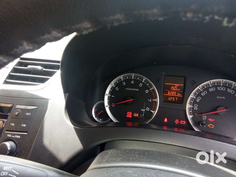 Maruti Suzuki Swift Vxi, 2015, Petrol