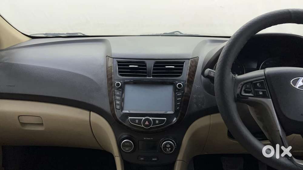 Hyundai Verna Fluidic 1.6 Vtvt Sx, 2016, Petrol