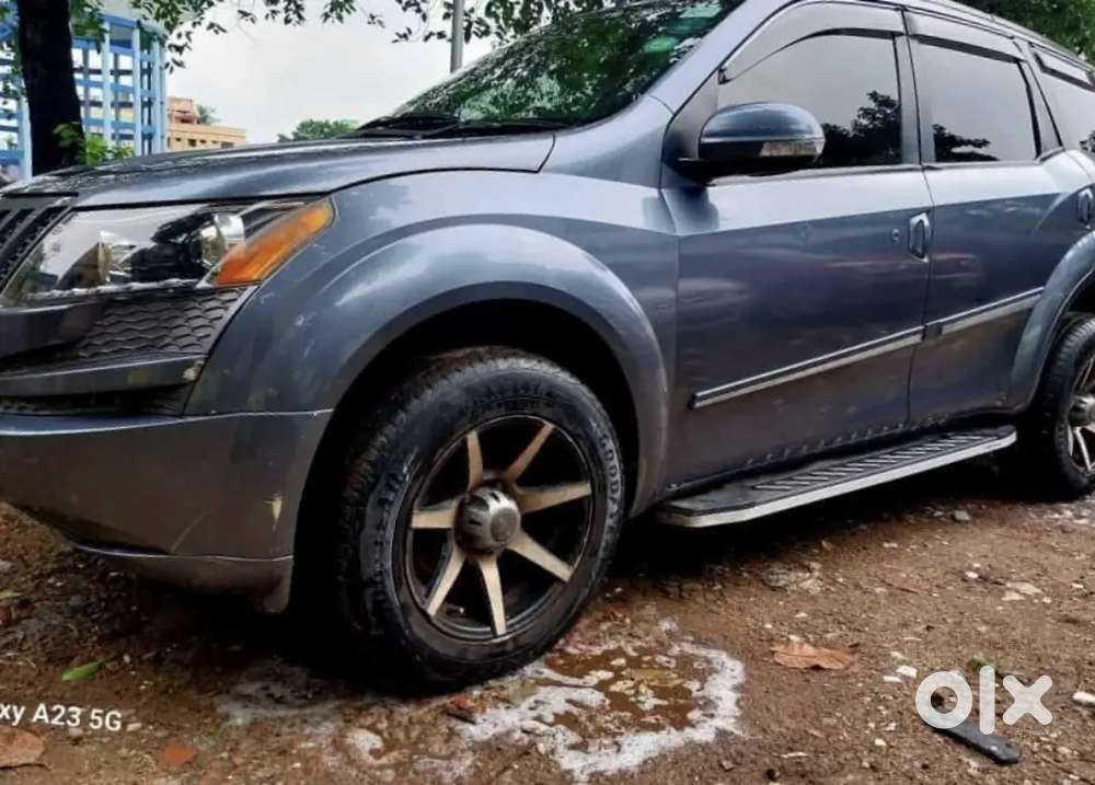 Xuv500 Showroom Maintain Well Condition Car With Extra Exarise Added