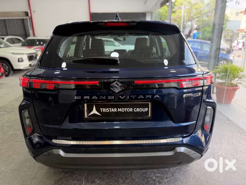 Maruti Suzuki Grand Vitara 1.5 Alpha Plus Intelligent Hybrid Ecvt, 2..