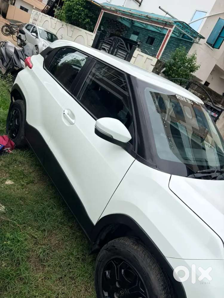 Tata Punch 2025 Cng & Hybrids 19500 Km Driven