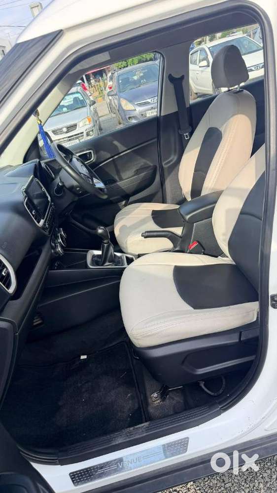 Hyundai Venue 1.2 S Plus, 2021, Petrol