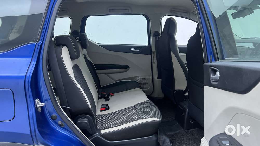 Renault Triber Rxz Easy-r Amt, 2021, Petrol