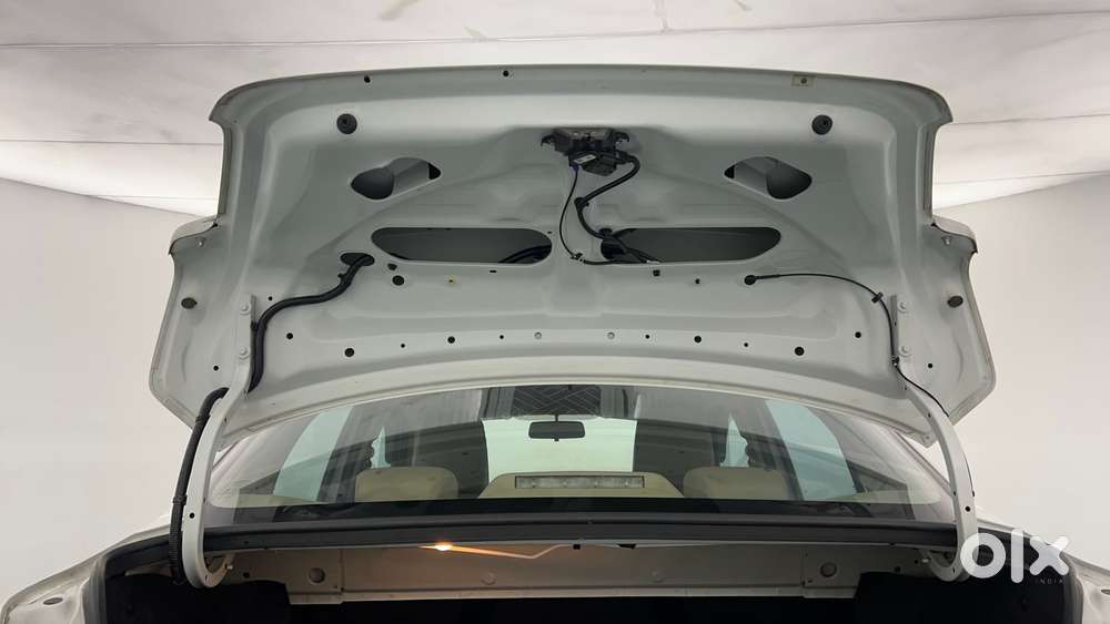 Maruti Suzuki Dzire Vxi Ags, 2022, Petrol