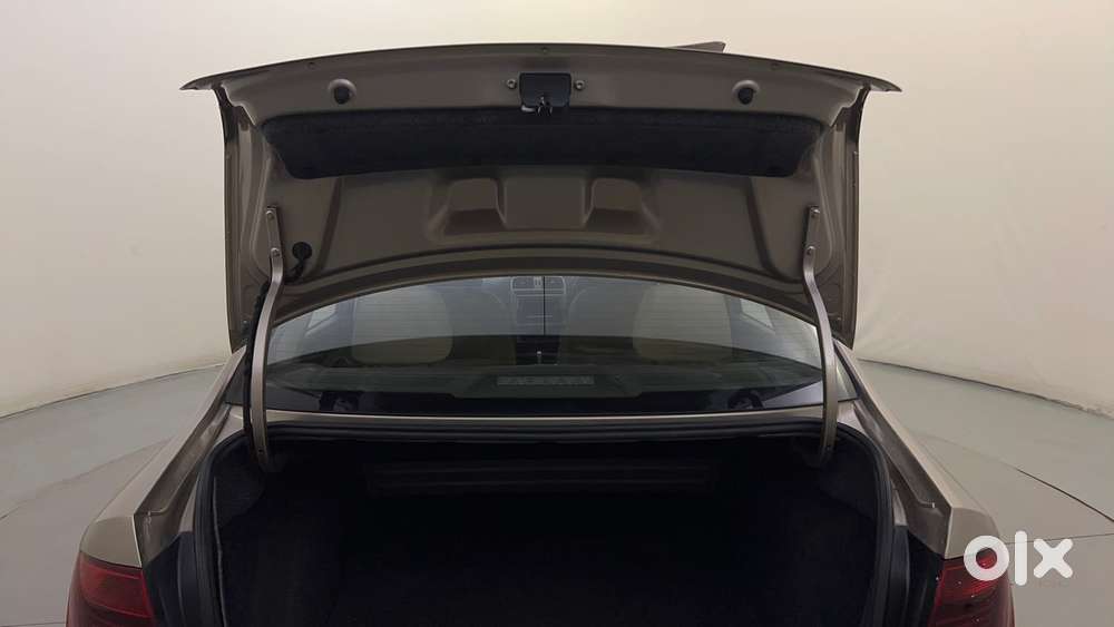 Volkswagen Vento 1.2 Tsi Highline At, 2017, Petrol