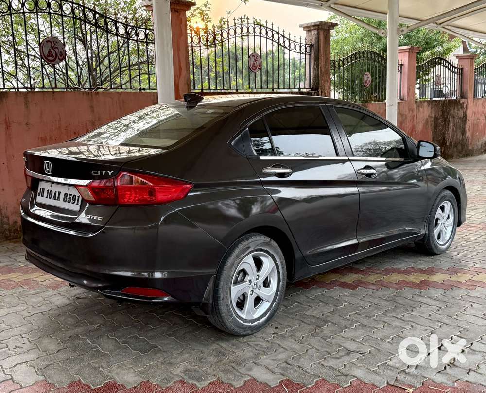 Honda City V Mt Sunroof, 2016, Diesel