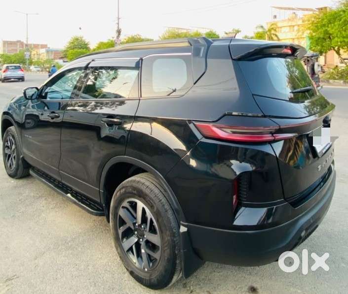 Tata Safari Pure Plus S Dark Edition At, 2025, Diesel