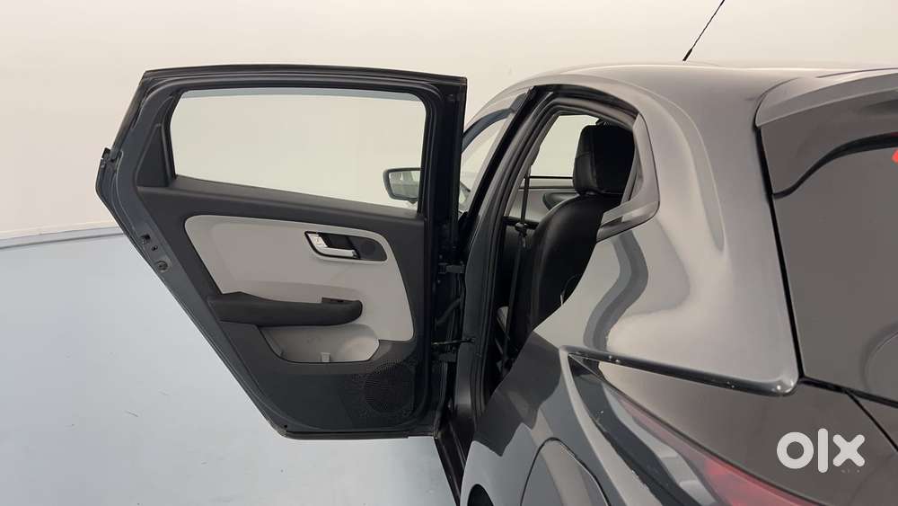 Tata Altroz Xz, 2021, Petrol