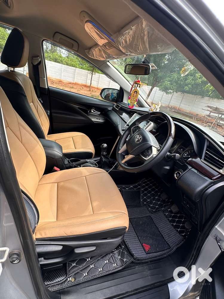 Toyota Innova Crysta 2024