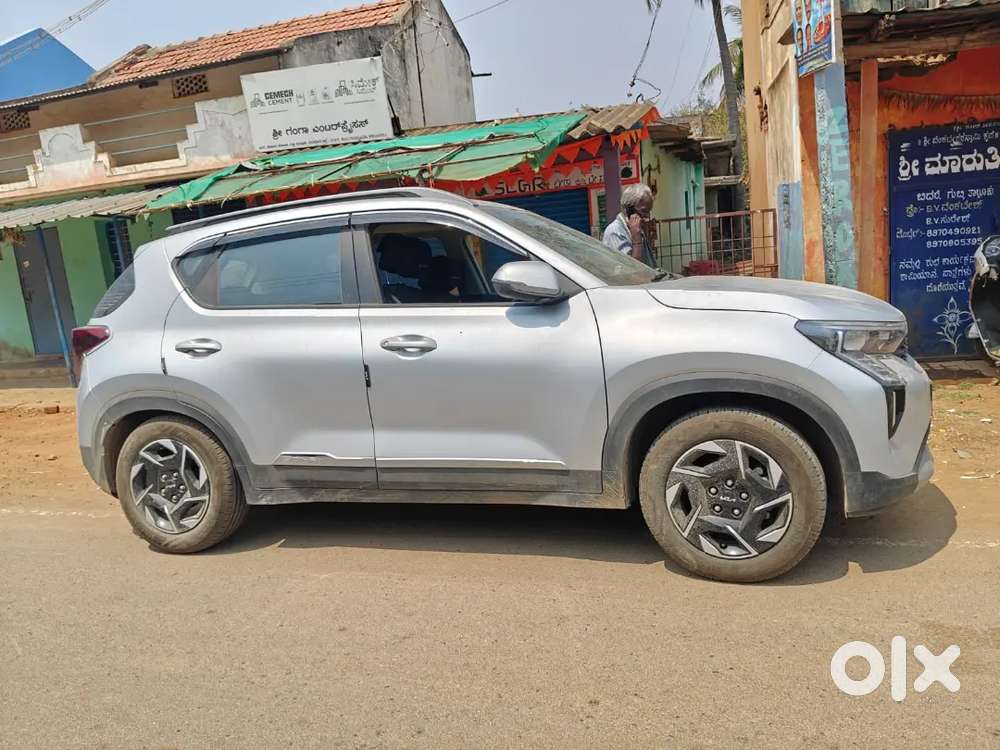 Kia Sonet 2025 Petrol 4000 Km Driven