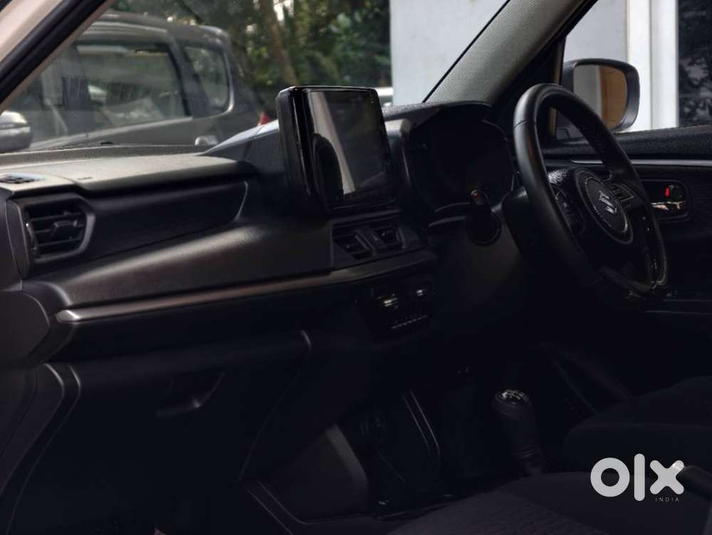 Maruti Suzuki Swift Zxi Plus Dual Tone, 2024, Petrol