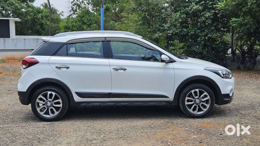 Hyundai I20 Active Sx Petrol, 2017, Petrol