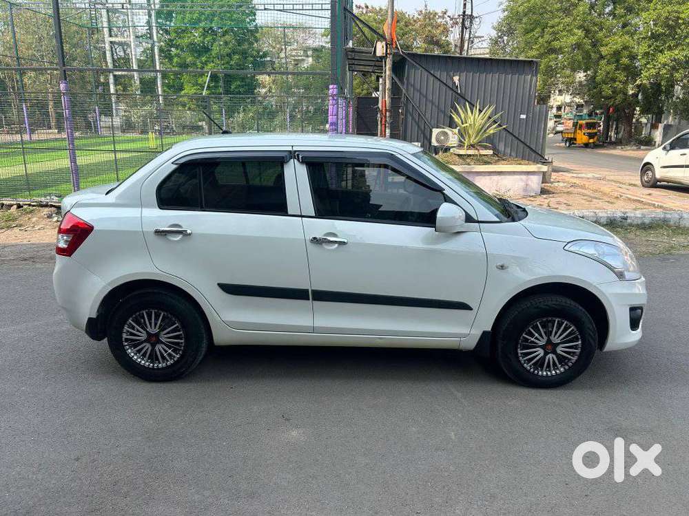Maruti Suzuki Dzire 1.2 Vxi, 2013, Petrol