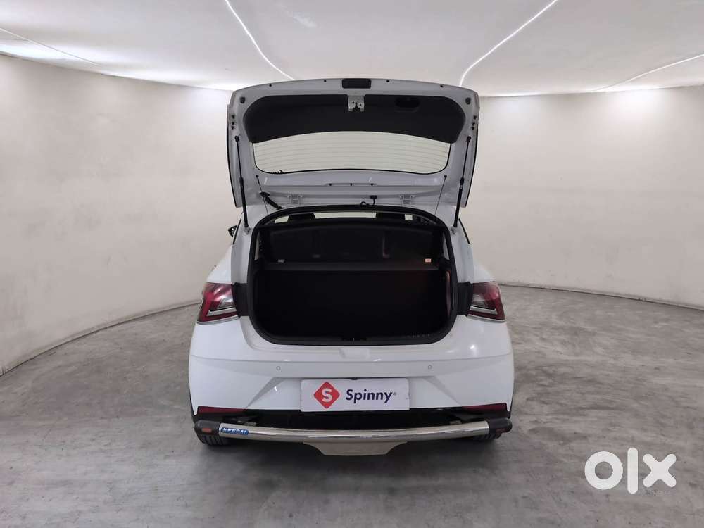 Hyundai New I20 1.2 Asta (o) Mt, 2023, Petrol