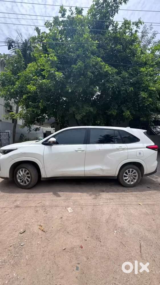 Toyota Innova Hycross 2.0 Gx 8 Str, 2024, Petrol
